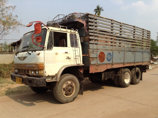 ขาย 10 ล้อเพลาเดียว KT925 คัสซีสวยจัด วางหัว F18 เครื่อง EH700 168 HP ปั้มลม ช่วงล่างใหญ่ลูกหมากร้อย เบรคทิฟฟี่ ยางเต็ม ทะเบียนเต็มพร้อมโอน