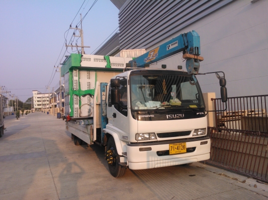 รถเฮี๊ยบรับจ้าง รถเครนรับจ้าง ให้เช่ารถเฮี๊ยบ รถเครน 5 ตัน