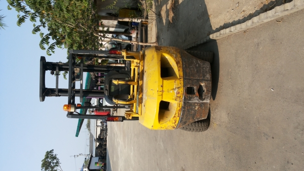 ขายรถ komatsu ขนาด 3 ตันรุ่น16 แก็ส+นํ้ามัน