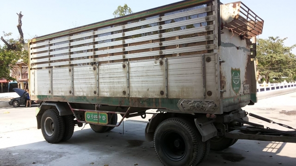 ***ขายแล้วครับขอบคุณ Truck2hand ขายลูกพ่วง 2คานดั้มเนียม 6.0ม. พรชัยสุพรรณ ปี49 สภาพดี คัสซีสวย พื้นดีข้างดีไม่ผุ ยางดี8เส้น พร้อมใช้ พร้อมลุยงาน ราคาต่อรองได้เด้อ พี่น้องครับ ***ขายแล้วครับขอบคุณ Truck2hand ขายลูกพ่วง 2คานดั้มเนียม 6.0ม. พรชัยสุพรรณ ปี49 สภาพดี คัสซีสวย พื้นดีข้างดีไม่ผุ ยางดี8เส้น พร้อมใช้ พร้อมลุยงาน ราคาต่อรองได้เด้อ พี่น้องครับ