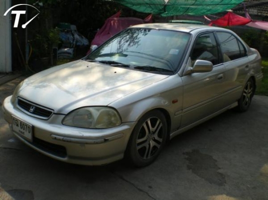 เครื่องวีเทคฝาดำ เครื่องเกียร์ดีขับดี ช่วงล่างดี ยางดี สียังพอได้ ภายในเรียบร้อย พวงมาลัย 4 ก้านแล้ว