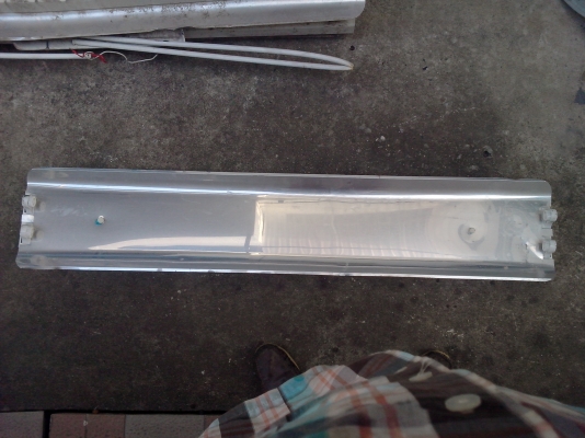 โคมไฟ อกไก่หลอดคู่