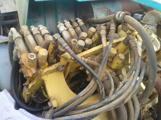 ็Komatsu pc30-7 รถสวย เครื่องดี ปั๊มแรง สภาพพร้อมใช้ ราคาต่อรองได้ 087-2976734