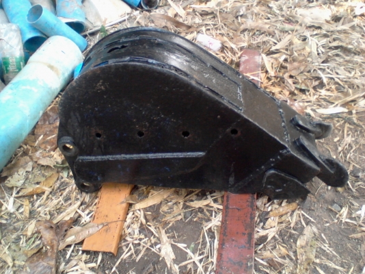 ขายบุ้งกี๋รถขุด PC30