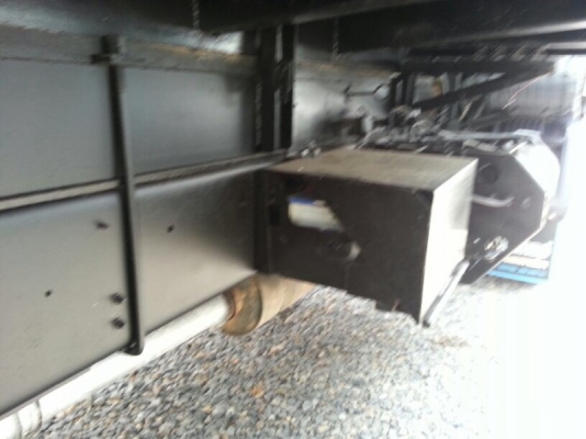 รถฮีโน่ 10 ล้อดั้ม 260 แรงม้า. ปี 48  สนใจติดต่อ 081 - 6079515