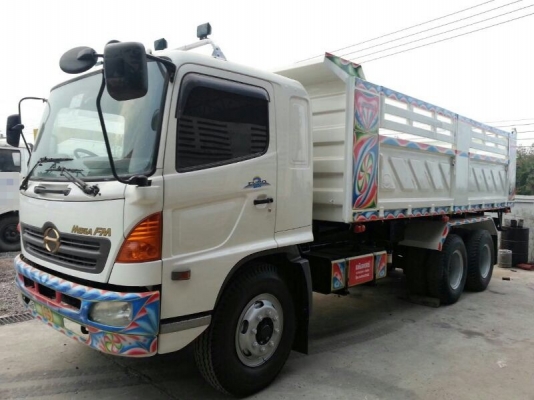 รถฮีโน่ 10 ล้อดั้ม 260 แรงม้า. ปี 48  สนใจติดต่อ 081 - 6079515