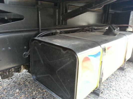 รถฮีโน่ 10 ล้อดั้ม 260 แรงม้า. ปี 48  สนใจติดต่อ 081 - 6079515