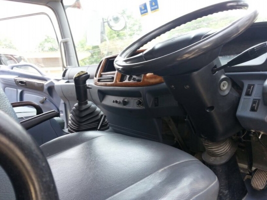 รถฮีโน่ 10 ล้อดั้ม 260 แรงม้า. ปี 48  สนใจติดต่อ 081 - 6079515