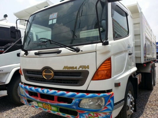 รถฮีโน่ 10 ล้อดั้ม 260 แรงม้า. ปี 48  สนใจติดต่อ 081 - 6079515