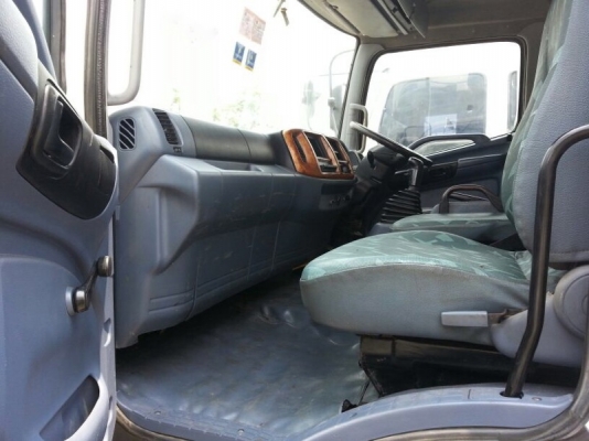 รถฮีโน่ 10 ล้อดั้ม 260 แรงม้า. ปี 48  สนใจติดต่อ 081 - 6079515