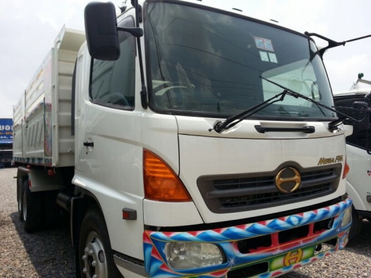 รถฮีโน่ 10 ล้อดั้ม 260 แรงม้า. ปี 48  สนใจติดต่อ 081 - 6079515