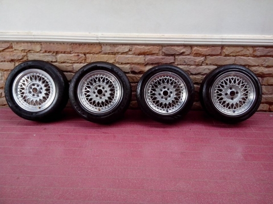 BBS ขอบ 15 4 รู/100  พร้อมยาง  ลดเหลือ 6,500 บ. !!!!