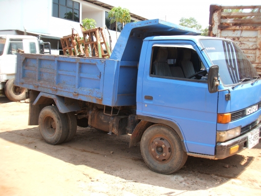 ขายรถหกล้อดั๊พ อีซูซุ 110 แรงม้า