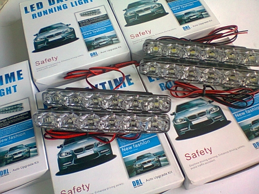 ไฟเดย์ไลท์ติดรถยนต์