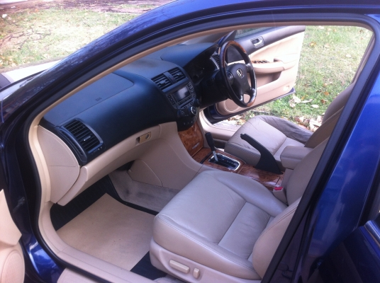 ขาย Accord 2.4 EL ปี 04 (โฉมปลาวาฬ) ขาย Accord 2.4 EL ปี 04 (โฉมปลาวาฬ)