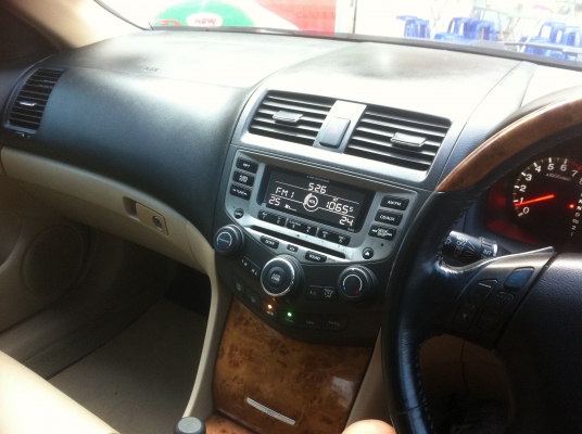 ขาย Accord 2.4 EL ปี 04 (โฉมปลาวาฬ) ขาย Accord 2.4 EL ปี 04 (โฉมปลาวาฬ)