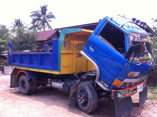 ขาย isuzu KS 32 Fหน้า Fหลัง power แอร์หนาว เบรค ทิฟฟี่ เครื่อง 145 เกียร์ HO ขาย isuzu KS 32 Fหน้า Fหลัง power แอร์หนาว เบรค ทิฟฟี่ เครื่อง 145 เกียร์ HO