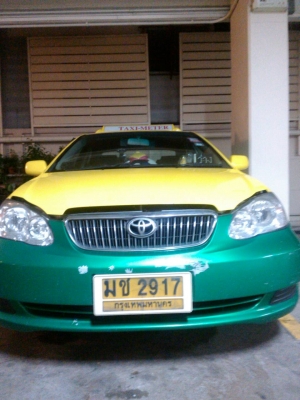 ขายแท็กซี่ลีโม่ปี 04 เหลือวิ่งอีก 2 ปี