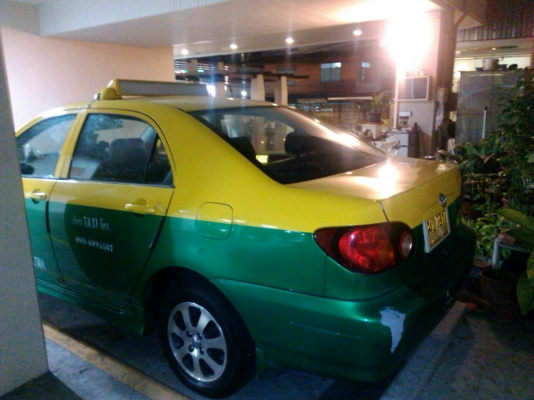 ขายแท็กซี่ลีโม่ปี 04 เหลือวิ่งอีก 2 ปี ขายแท็กซี่ลีโม่ปี 04 เหลือวิ่งอีก 2 ปี