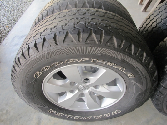 ขาย ยางพร้อมแม็ก