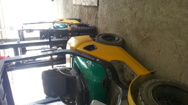 ต้องการขายโฟคลิฟท์ Komatsu 3 ton,2.5 ton 3 ตัน 350,000 บาท 2.5ตัน 300,000 บาท0 ต้องการขายโฟคลิฟท์ Komatsu 3 ton,2.5 ton 3 ตัน 350,000 บาท 2.5ตัน 300,000 บาท0