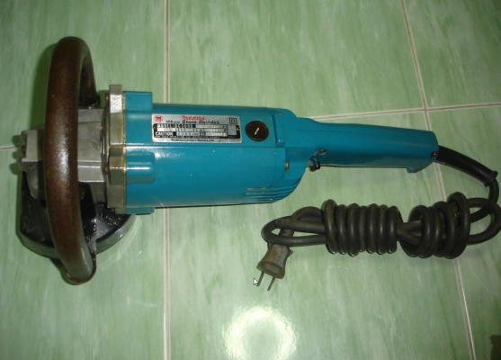 ขายเครื่องเจียร MAKITA รุ่น GC5000 ขนาด 5 นิ้ว 930w
