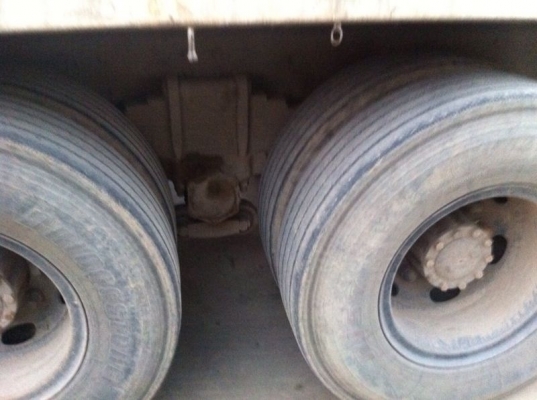 รถฮีโน่ 10 ล้อดั้ม  260 แรงม้า. ปี 47  สนใจติดต่อ 081 - 6079515