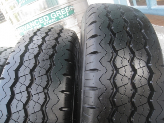 ขายล้อแม็กป้ายแดง mitsu triton 15"x6" et46 5 รู 114.3 + ยาง bridgestone r623 215/70r15 ยางผลิตสัปดาห์ที่ 22 ปี 13 ตุ่มที่หน้ายางมีทุกเส้น toyota hiace, tiger , mighty-x, vigo ใส่ได้ครับ  สนใจติดต่อเล็กคลองสามครับ (081-3747940)