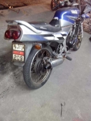 tzr 150 รุ่นสุดท้ายเครื่องดี วาล์วทำงานปกติ มีเล่มโอนได้ 5,000