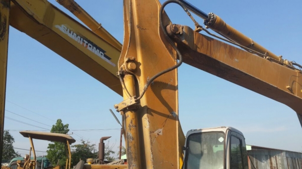 ต้องการขายPC 120-5 ต้องการขายPC 120-5