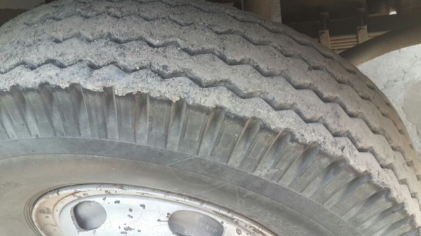 ต้องการขายแท้งค์พ่วง ลูก3เพลา ต้องการขายแท้งค์พ่วง ลูก3เพลา