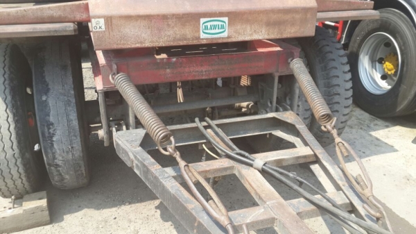 ต้องการขายแท้งค์พ่วง ลูก3เพลา ต้องการขายแท้งค์พ่วง ลูก3เพลา