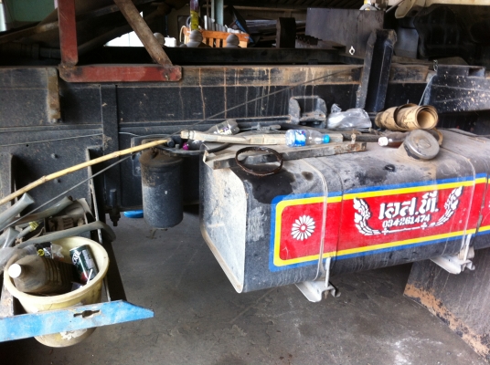 ขายรถ 10ล้อ ISUZU 240 HP ดั้มเนียมและระบบลากพ่วง ขายรถ 10ล้อ ISUZU 240 HP ดั้มเนียมและระบบลากพ่วง