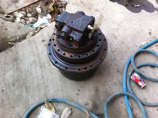 ขายตัวเดินรถแมคโค 120-5 เก่านอก HY-DASH ขายตัวเดินรถแมคโค 120-5 เก่านอก HY-DASH