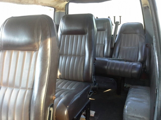 ขายถูกรถตู้ TOYOTA ตาหวาน เกียร์คอ เครื่อง2.4 ประหยัด