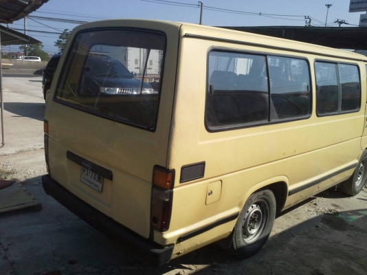 ขายถูกรถตู้ TOYOTA ตาหวาน เกียร์คอ เครื่อง2.4 ประหยัด