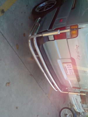 ขายกันชนรถตู๋หัวจรวดแสตนเลสรอบคันราคา8500