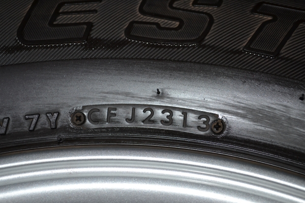 ขายแม็กvigo ขอบ 17 พร้อมยาง ปี 2013  18,000