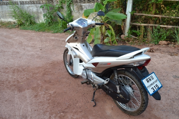 ขายด่วน HONDA WAVE  110i AT
