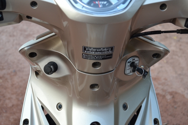 ขายด่วน HONDA WAVE  110i AT