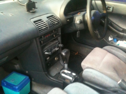 มาสด้า 323 เกียร์ออโต้ สีดำ 5 ประตู LPG มัลติ พร้อมโอน ขาย 33,000 บาท