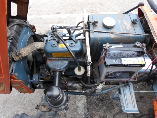 ขายถูกรถไถคูโบต้า รุ่น B6000 4WDเก่านอก คันนี้มาใหม่คับขายถูกๆ