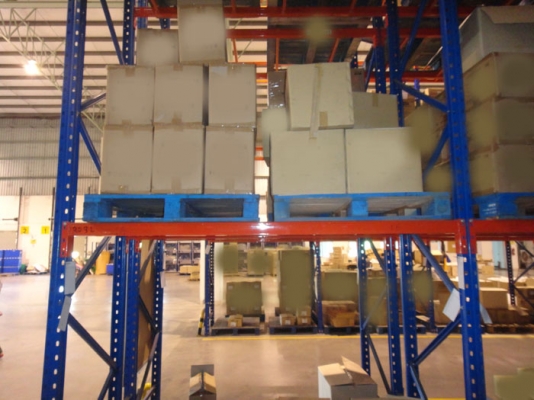 ขาย (SALE) ชั้นวางอุตสาหกรรม  (SELECTIVE RACK) มือสอง (USED) ขนาด(Dimension) กว้าง W.230cmxลึก D.100cmxสูง H.900cm รับน้ำหนัก (Load) 1000Kg/ชั้น (Level)  4+1 ชั้น(LEVEL)  มีทั้งหมด 240 ช่วง(bay) ราคาพิเศษสุดๆ