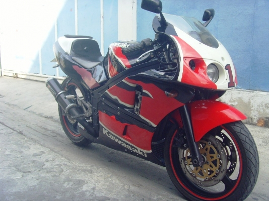 ขาย  kawasaki ninja zx 400cc. ทะเบียนแท้พร้อมโอน  ราคา49900