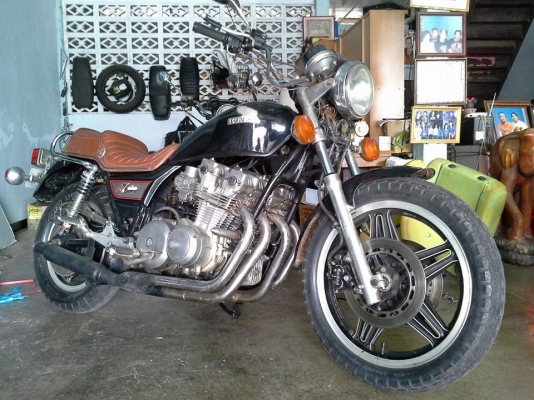 ขาย cb750custom ทะเบียนแท้ พร้อมโอน