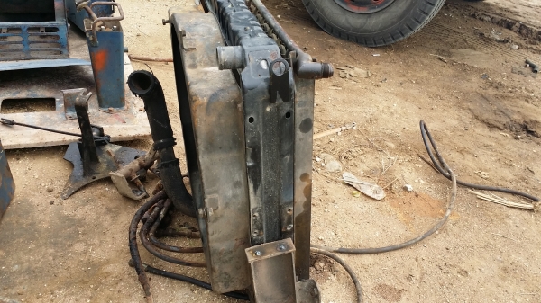 ขายอะใหล่ด่วน KOMATSU PC120-3 หลายรายการ