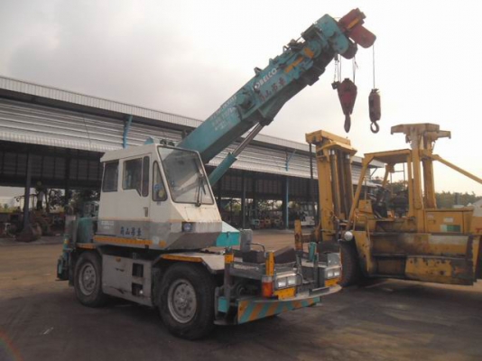 รถเครน 7 ตัน Kobelco RK70M-1 ของนอก สภาพพร้อมใช้งาน