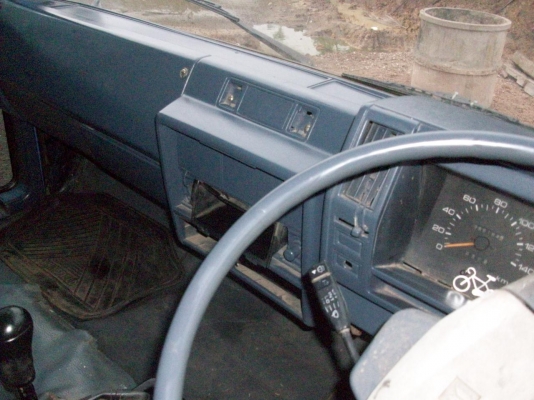 รถบรรทุกสภาพสวย   NPR   พร้อมใช้งาน รถใช้เองครับ  ขายด่วน