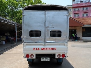 KIA JUMBO 2.7 MT ปี 2006 พร้อมหลังคาอลูมิเนียมอย่างดี รถกระบะไม่ติดเวลา จัดไฟแนนซ์ได้ค่ะ T.086-527-9533 KIA JUMBO 2.7 MT ปี 2006 พร้อมหลังคาอลูมิเนียมอย่างดี รถกระบะไม่ติดเวลา จัดไฟแนนซ์ได้ค่ะ T.086-527-9533