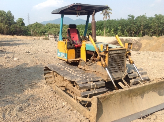 ขายรถแทรคเตอร์ KOMATSU รุ่น D20PL-6 เครื่องฟิตใหม่ ขาย 220000 เท่านั้น 0904599321 ช้าง ขายรถแทรคเตอร์ KOMATSU รุ่น D20PL-6 เครื่องฟิตใหม่ ขาย 220000 เท่านั้น 0904599321 ช้าง